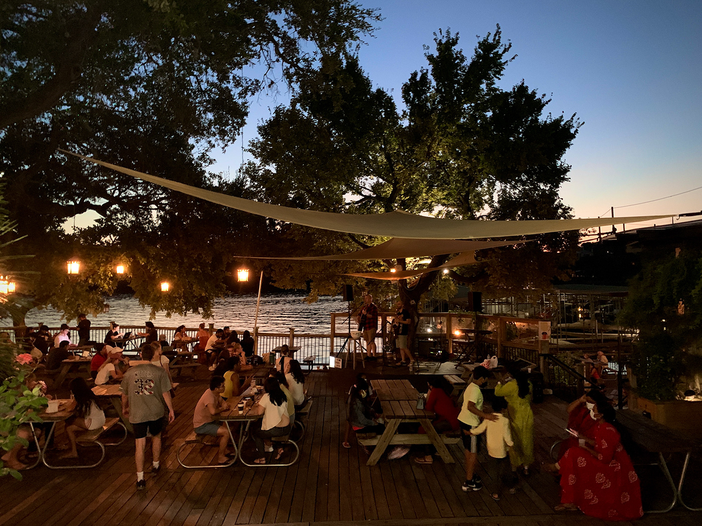 Anastasiya Gushchina丨咖啡店丨Artist Date Pt. 2: Mozart’s Coffee-5