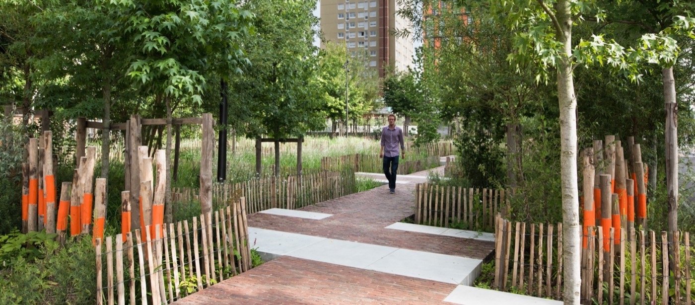 巴黎花园上的草地丨法国巴黎丨PRAXYS-12