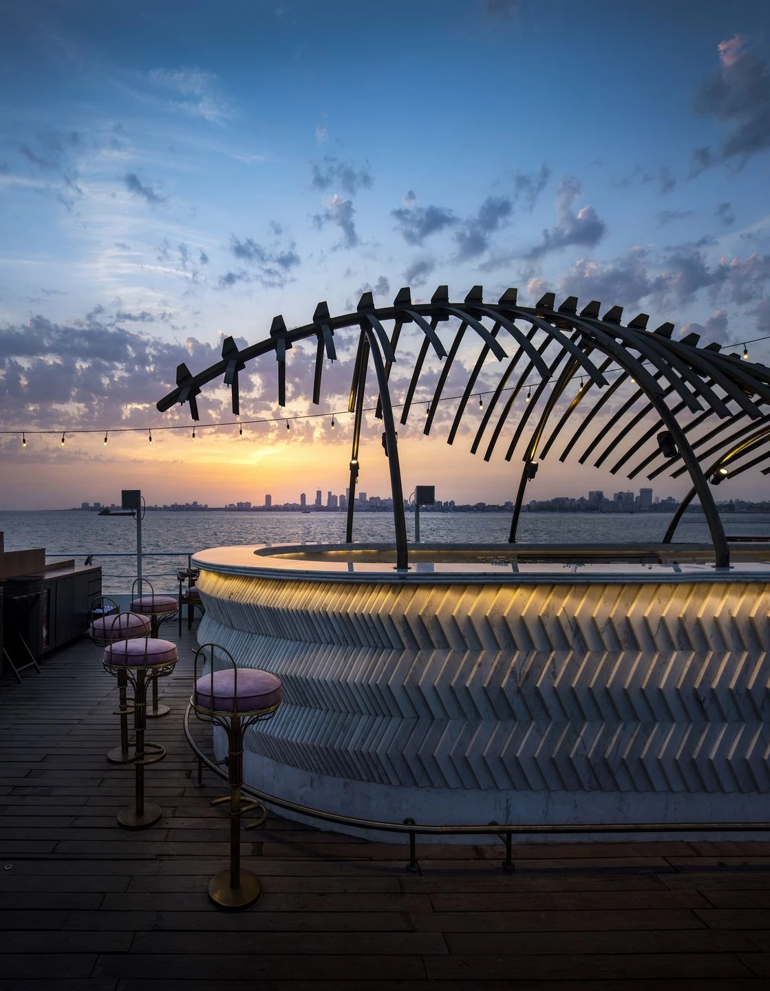 印度高端漂浮餐厅-21