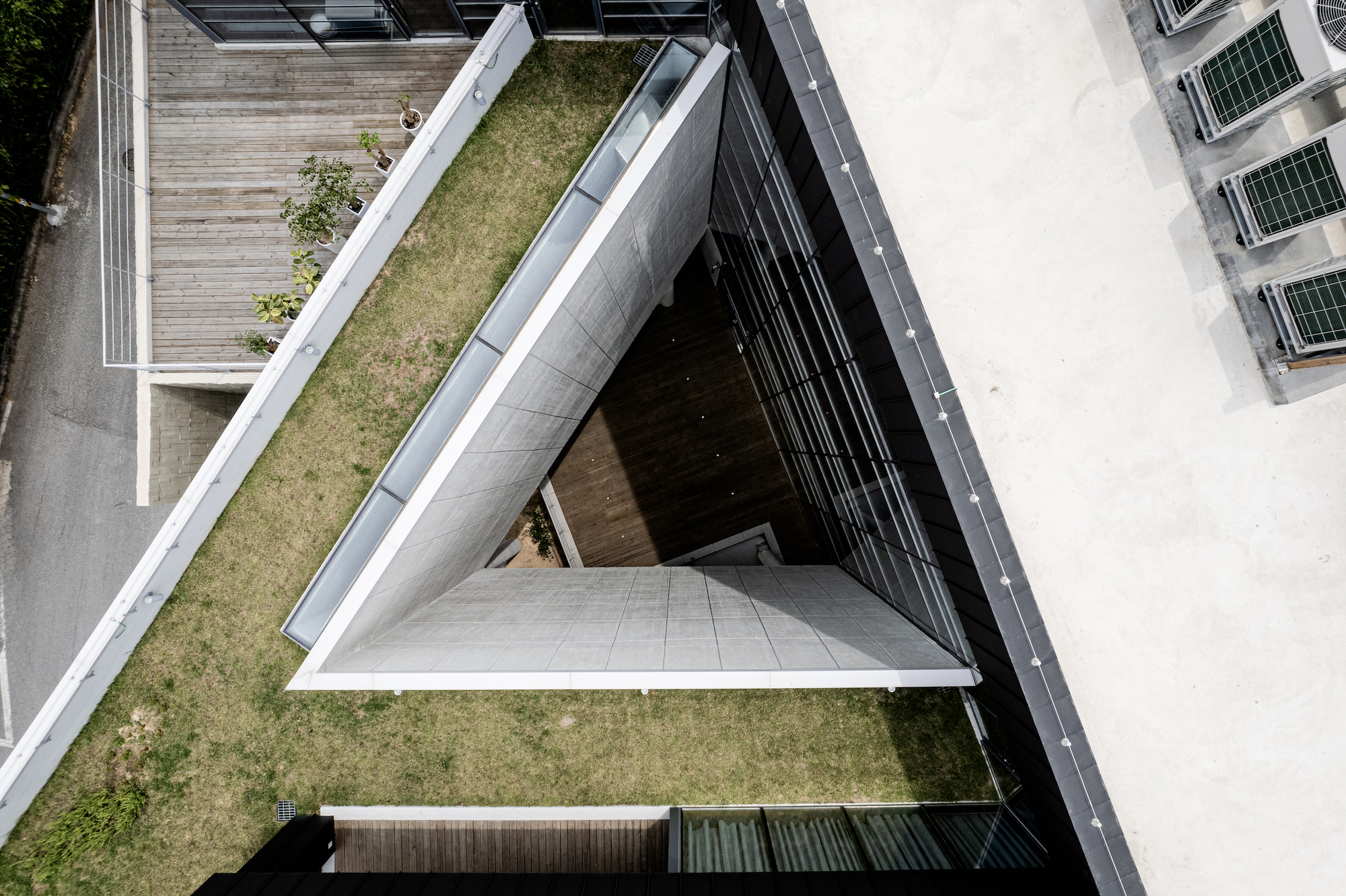 Modern History of Christianity Museum / Kode Architects-32