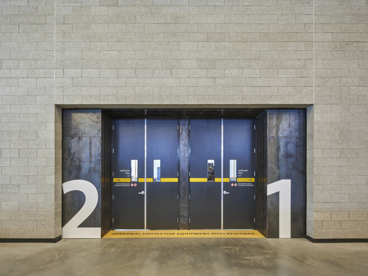 新卡里多尼亚理工学院重型机械培训设施-22