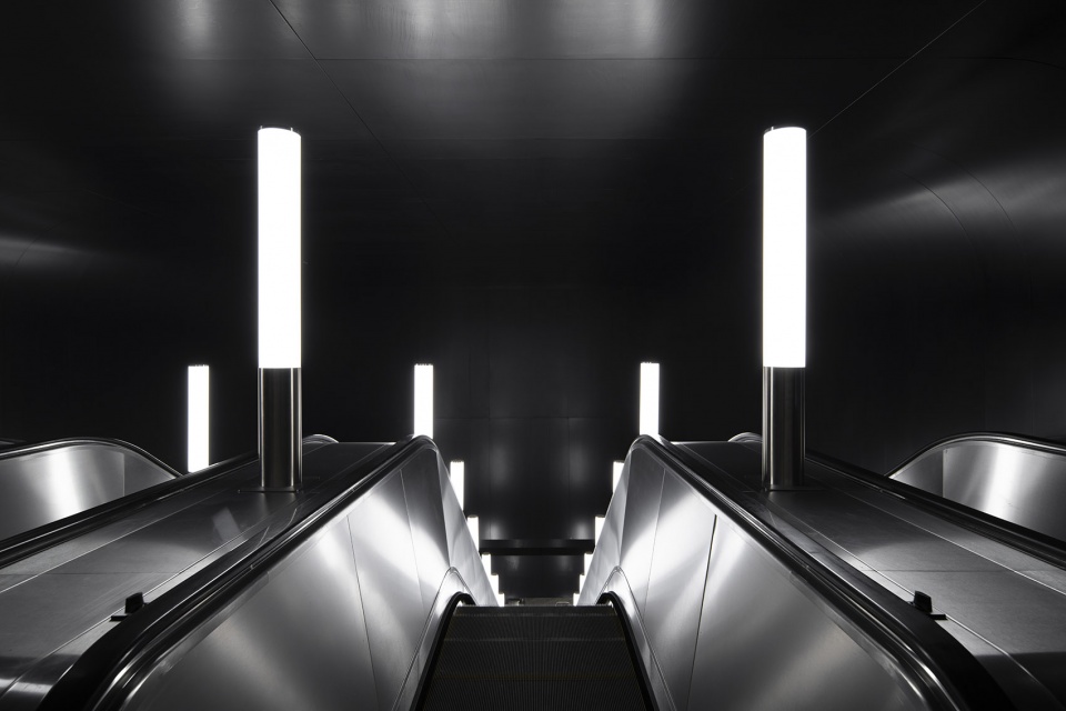 枫树大道站 | 莫斯科风景如画的现代建筑设计-41