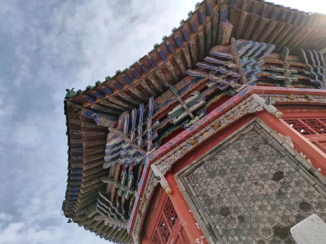 西行之旅 | 自然与信仰的室内设计灵感-57