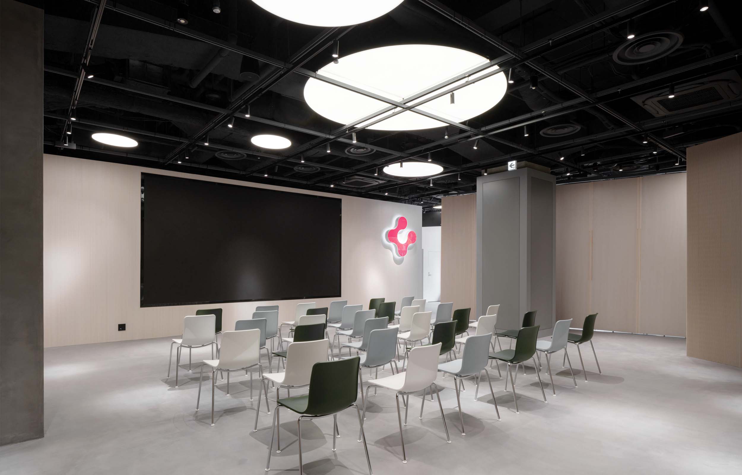 瑞士驻大阪领事馆及 Swissne· 日本大阪新址室内装修项目丨MACH Architektur-2