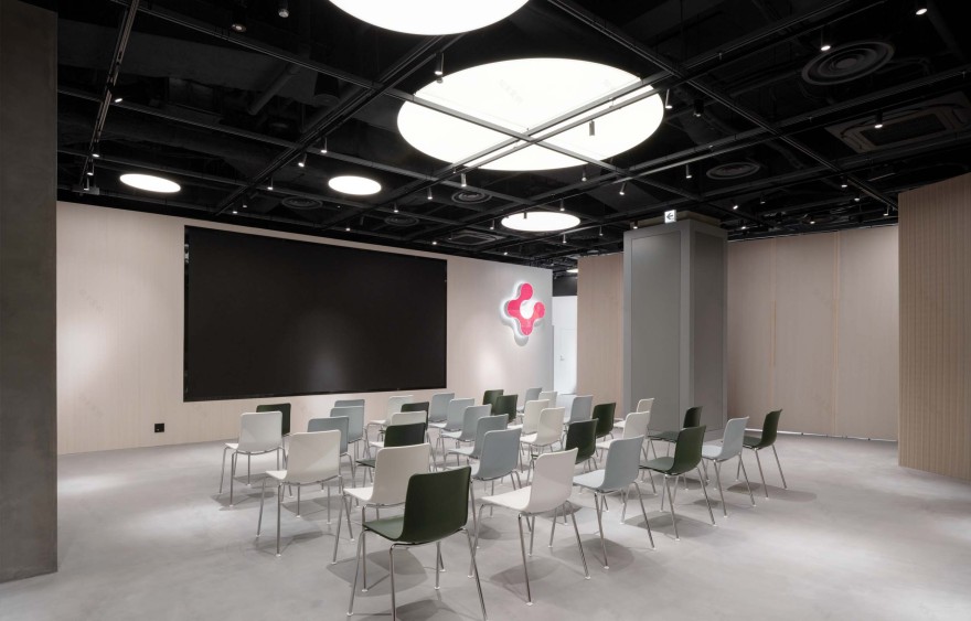 瑞士驻大阪领事馆及 Swissne· 日本大阪新址室内装修项目丨MACH Architektur-2