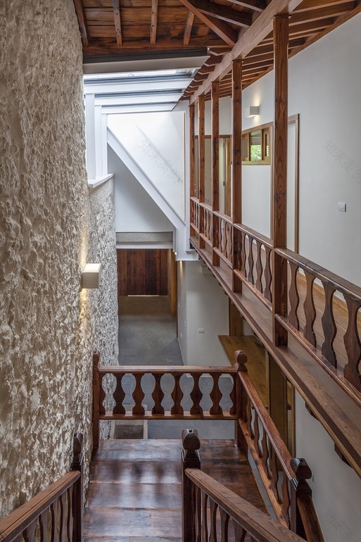 西班牙历史建筑的现代重生-27