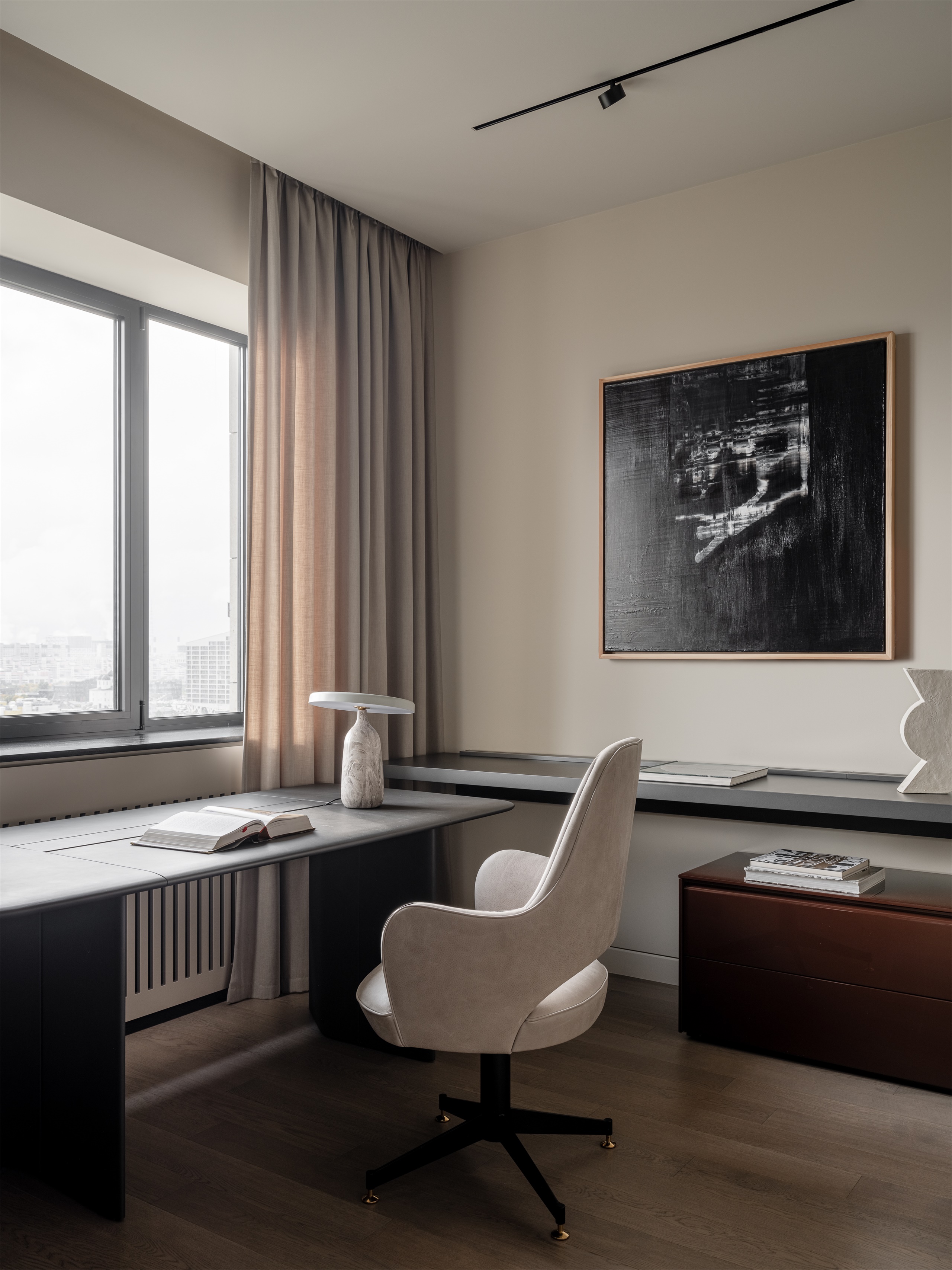 130 平方米深色现代公寓丨斯维特兰娜·李-17