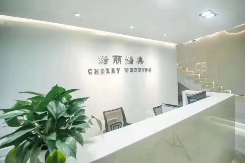 武汉科技感办公室设计 | 楼梯与前台交相辉映-8