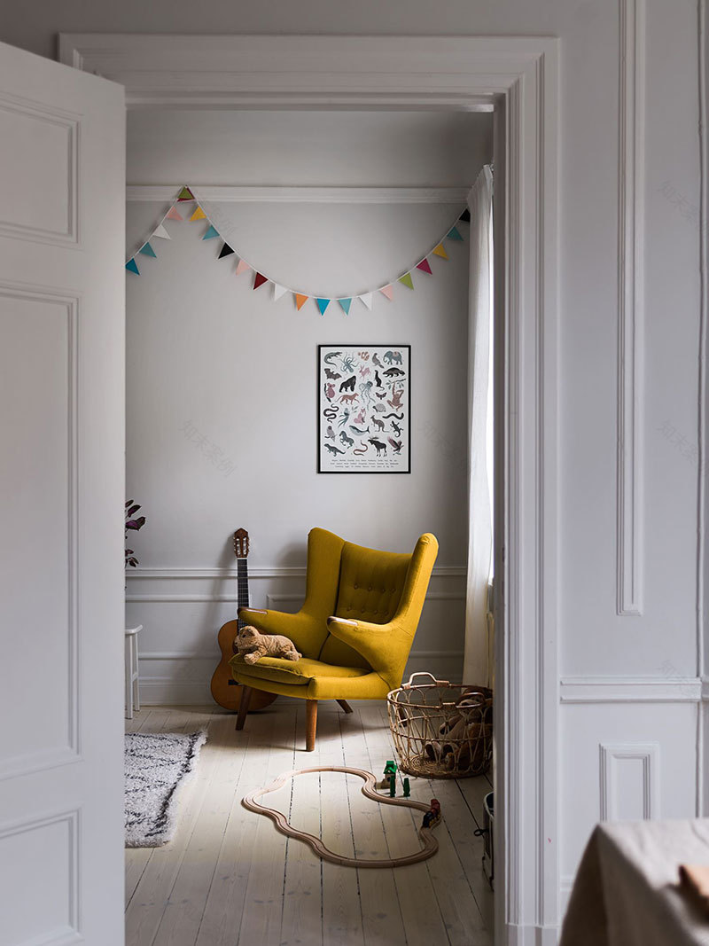 斯德哥尔摩温馨公寓 | 陶瓷板墙饰与经典装饰的完美结合-23