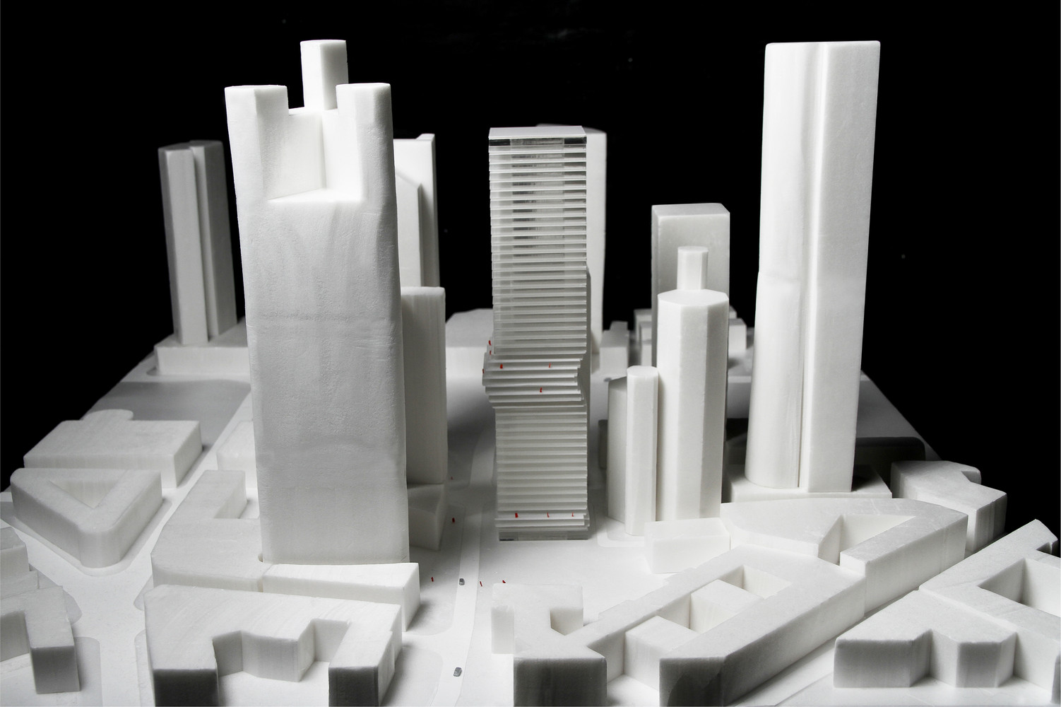 BIG 设计法兰克福新塔 雕塑般造型融入绿色空间-27