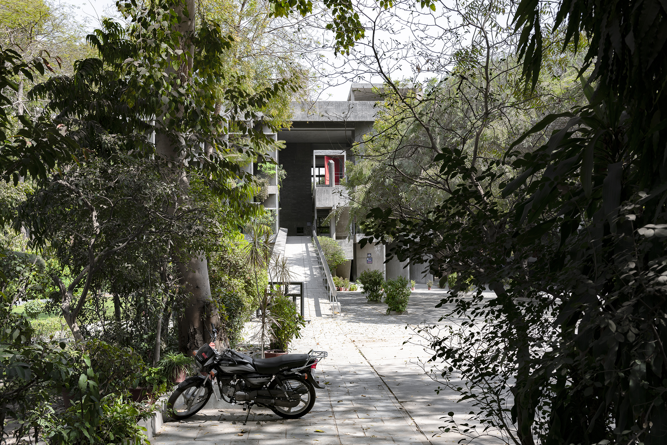 棉纺织协会大楼丨印度丨勒·柯布西耶-11