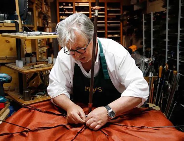 巴黎最后修伞师 | 匠心传承,让旧伞重生-147