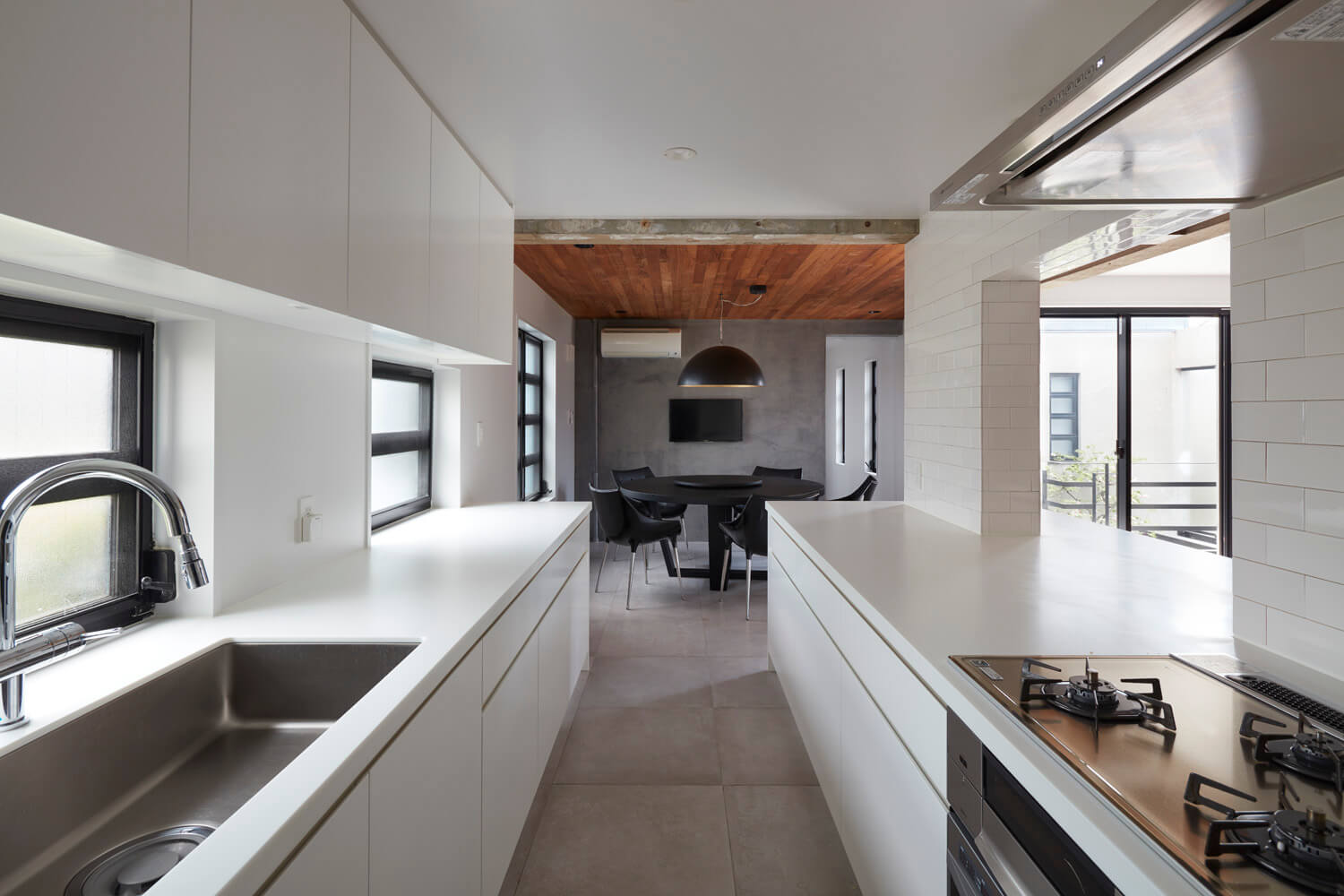 东京 Komazawa 工业风住宅 | 混凝土与木头的温暖对比-10