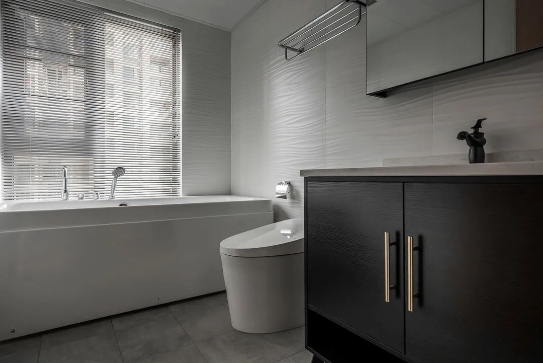 咸阳 123㎡二手房改造,高级黑电视墙设计惊艳翻倍!-39