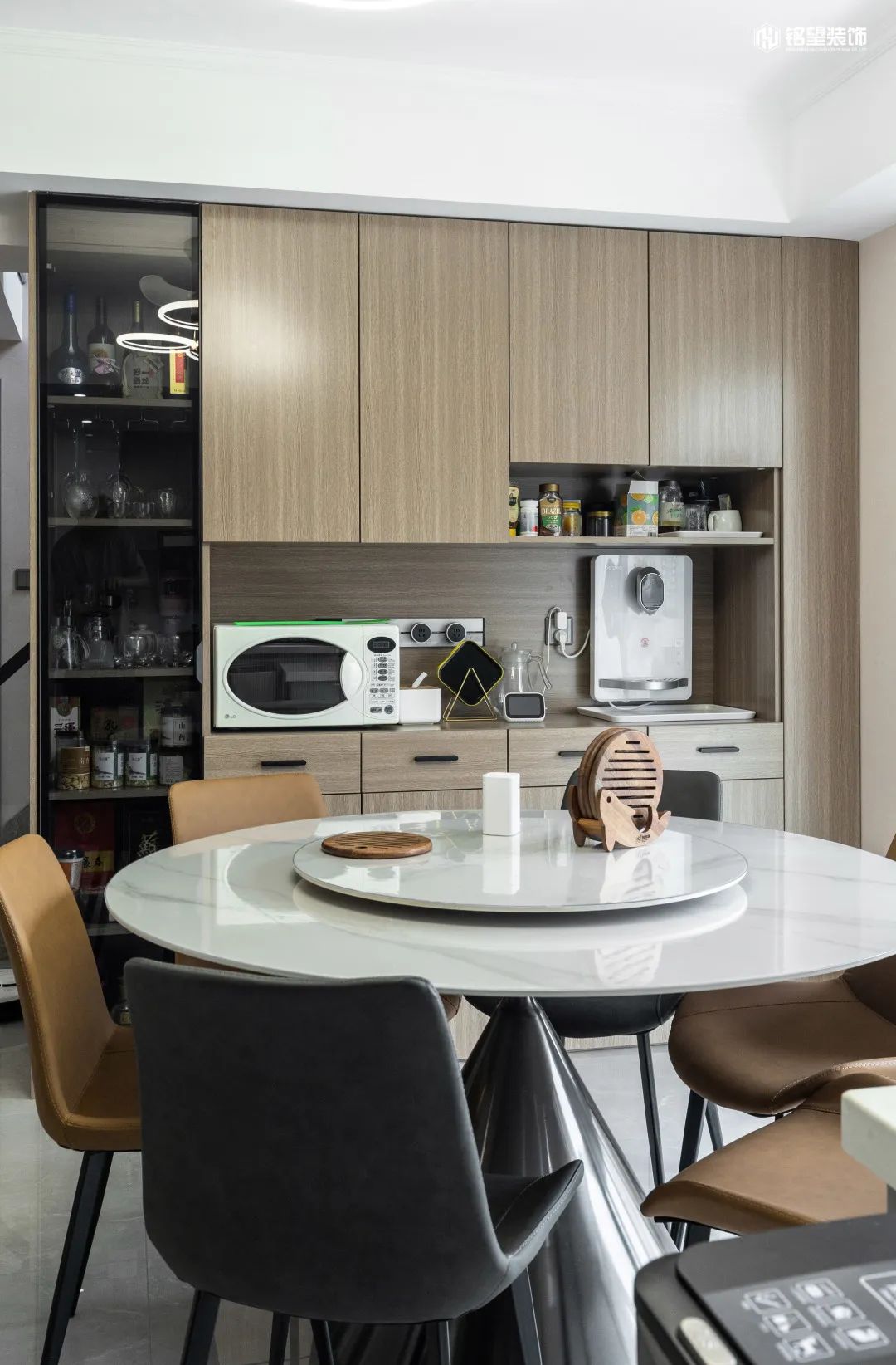 明发滨江新城 · 现代简约的无边界空间丨铭望装饰-19