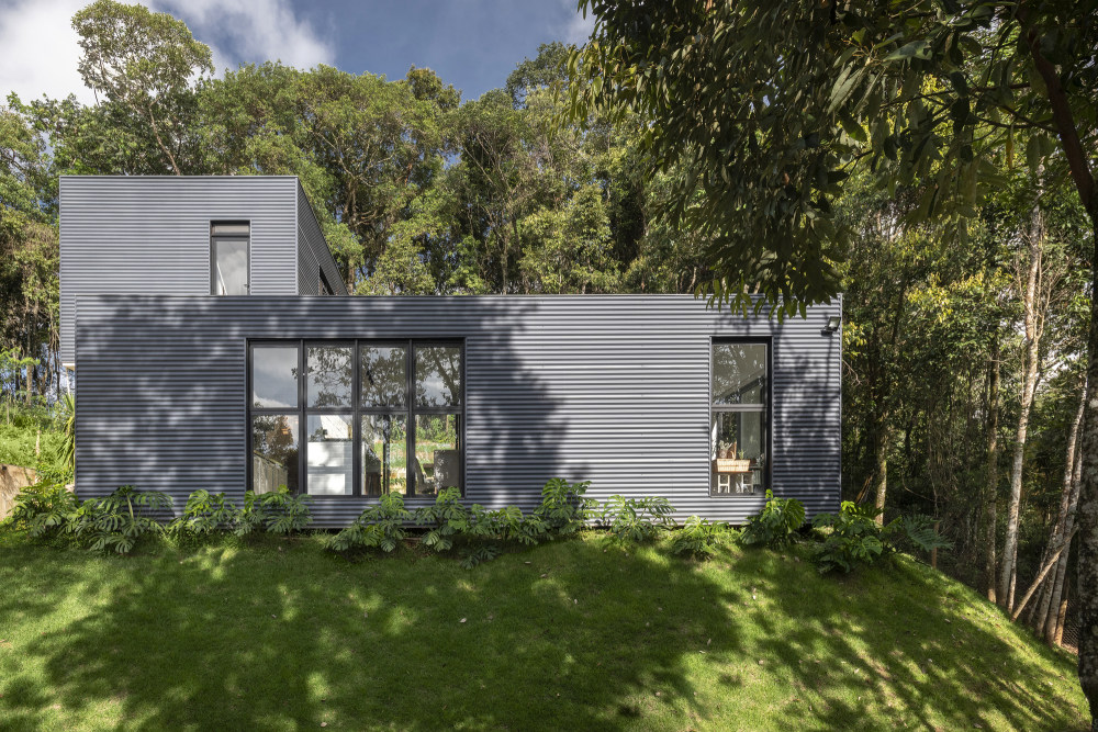 巴西简约住宅设计,融入自然的和谐空间-31