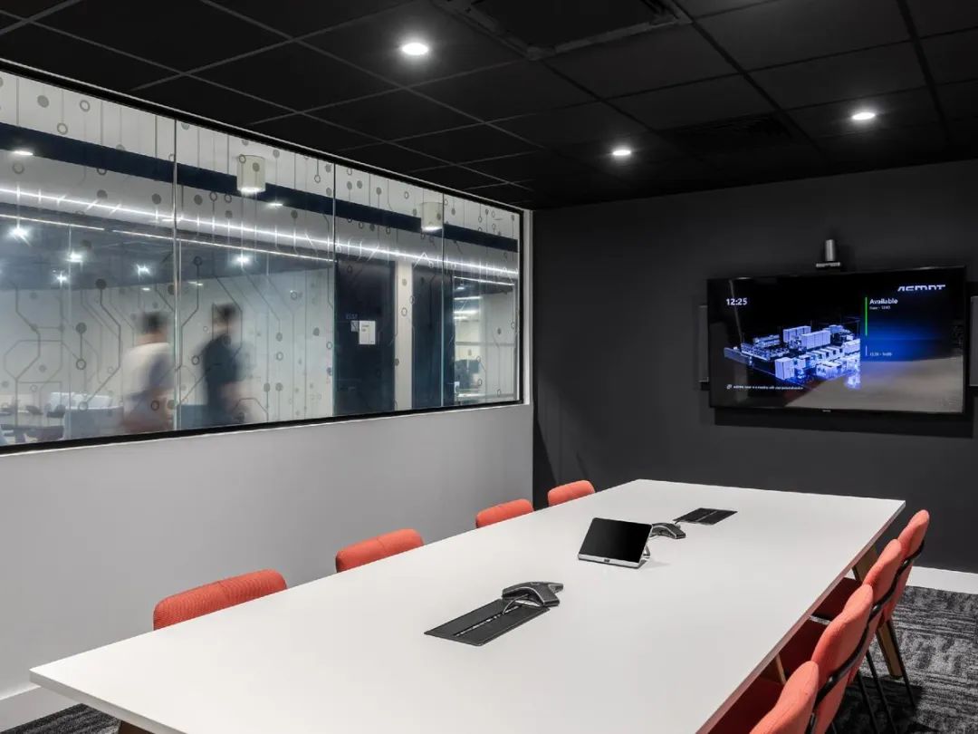 ASMPT SMT Solutions 英国韦茅斯新办公室设计丨Oktra-21