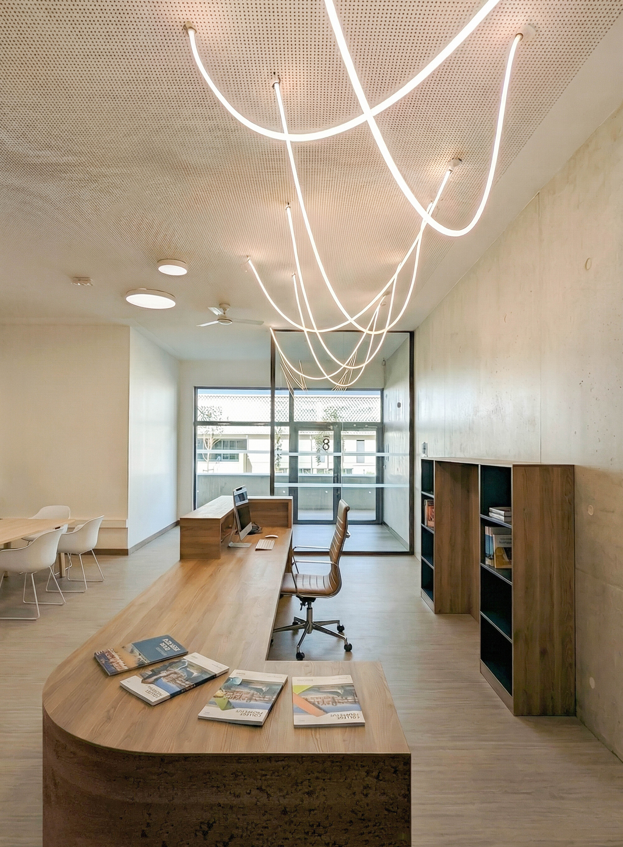 伏尔泰学院丨法国丨NM2A-48