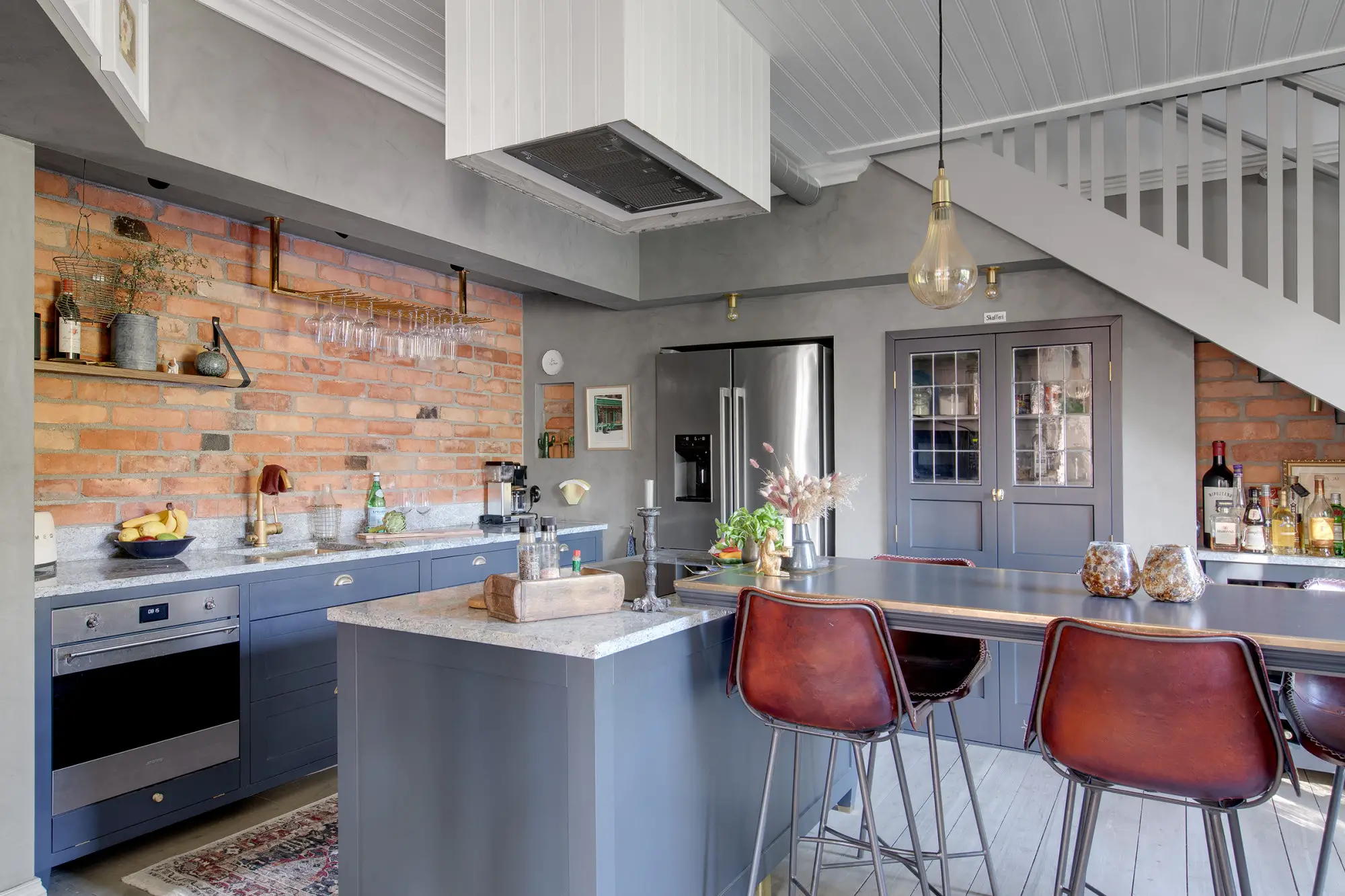 瑞典 1923 年老建筑的温馨复古 duplex 设计-1