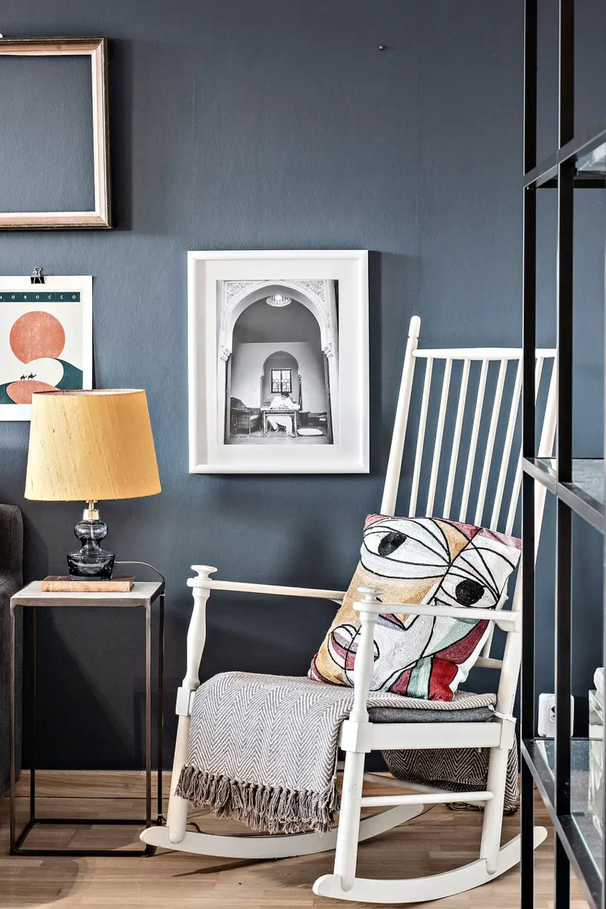 瑞典公寓个性设计 | 壁纸与油漆的巧妙运用-5