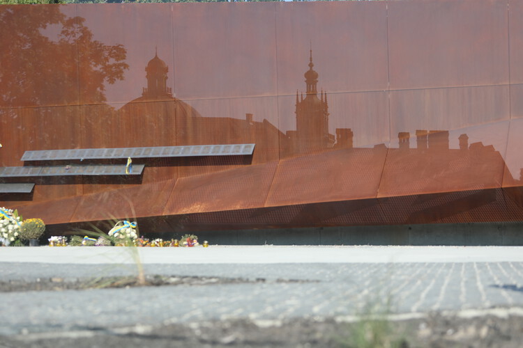 航空英雄纪念装置丨乌克兰利沃夫丨Guess Line Architects-22