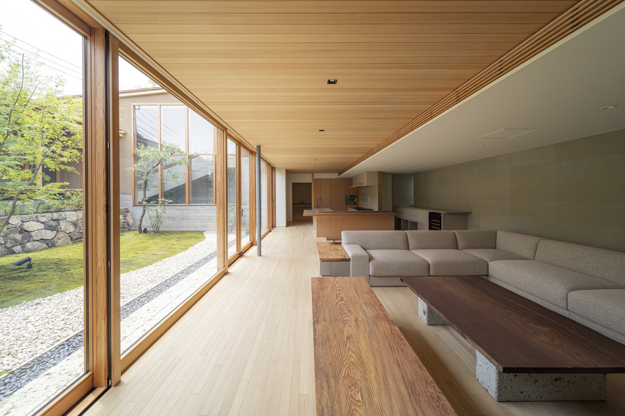 山上的住宅丨日本丨New Material Research Laboratory-4