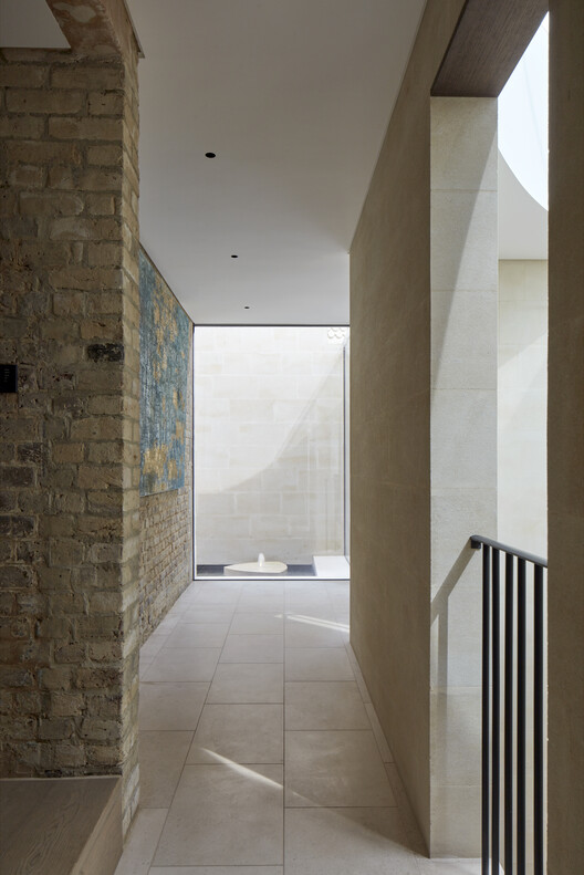 英国 Fulham 公墓别墅丨Simon Gill Architects-33