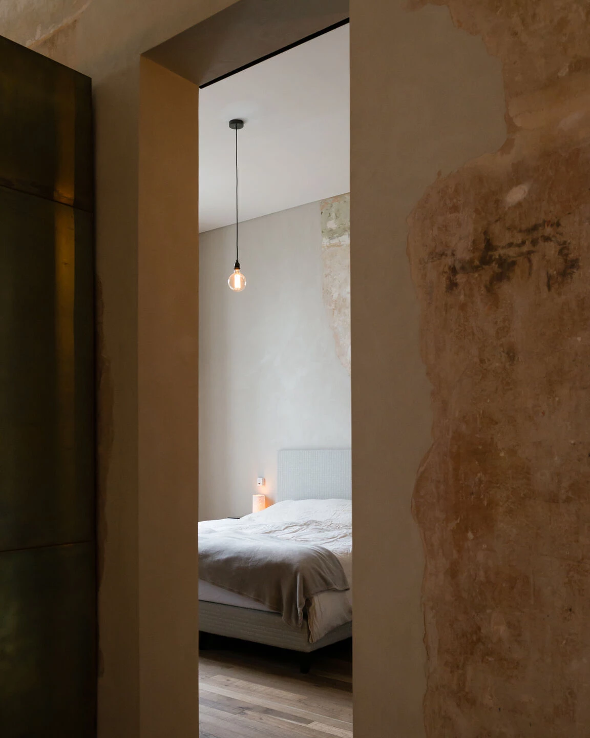 伦敦贝克汉姆公寓的极简禅意空间-17