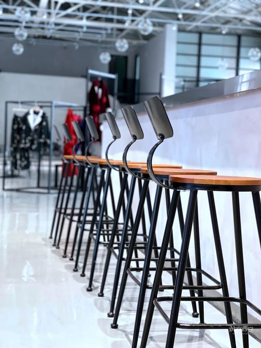 SEE SEE SPACE · 新旧碰撞的多元共享空间丨中国西安丨柏涵装饰精品设计机构-25