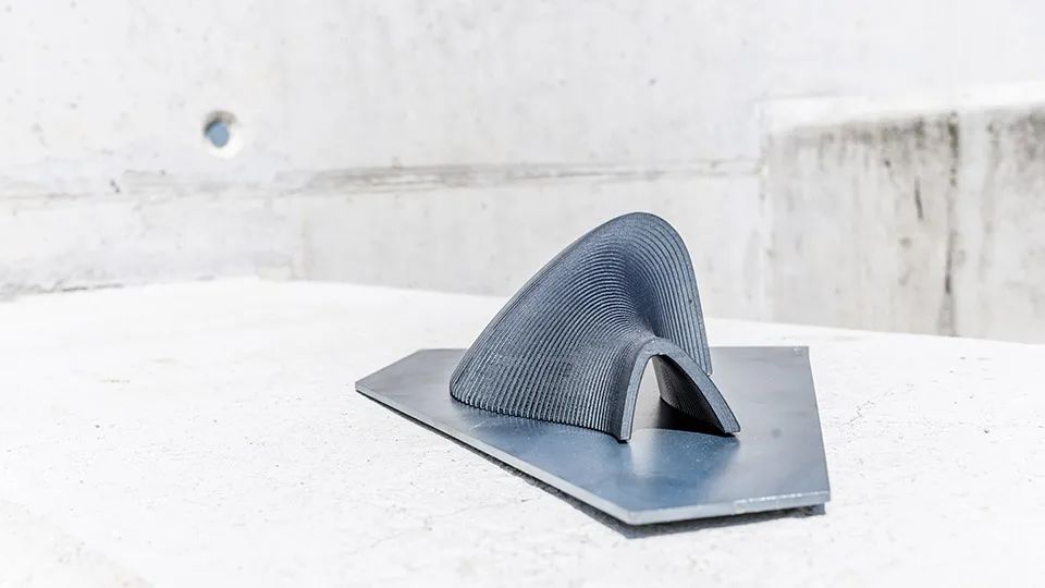 波兰弗罗茨瓦夫市 NAWA 公共雕塑 | 创新结构与环境的完美融合-34