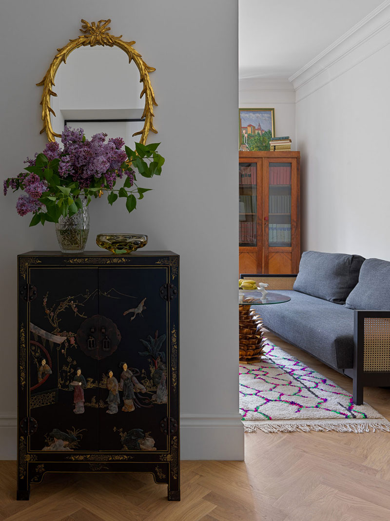 莫斯科中心斯大林建筑中女演员的复古公寓-9