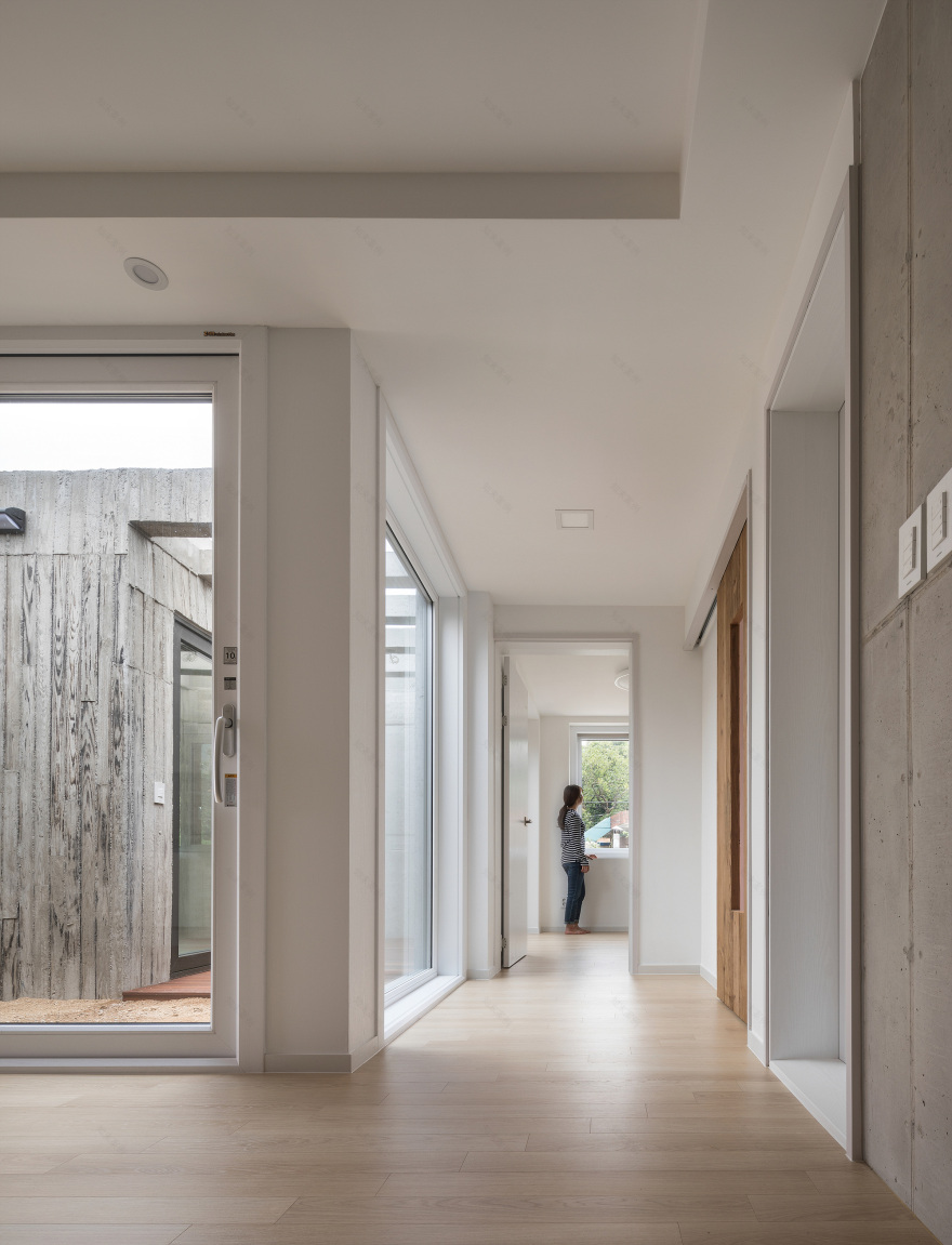 韩国乡村里的现代咖啡屋住宅-22