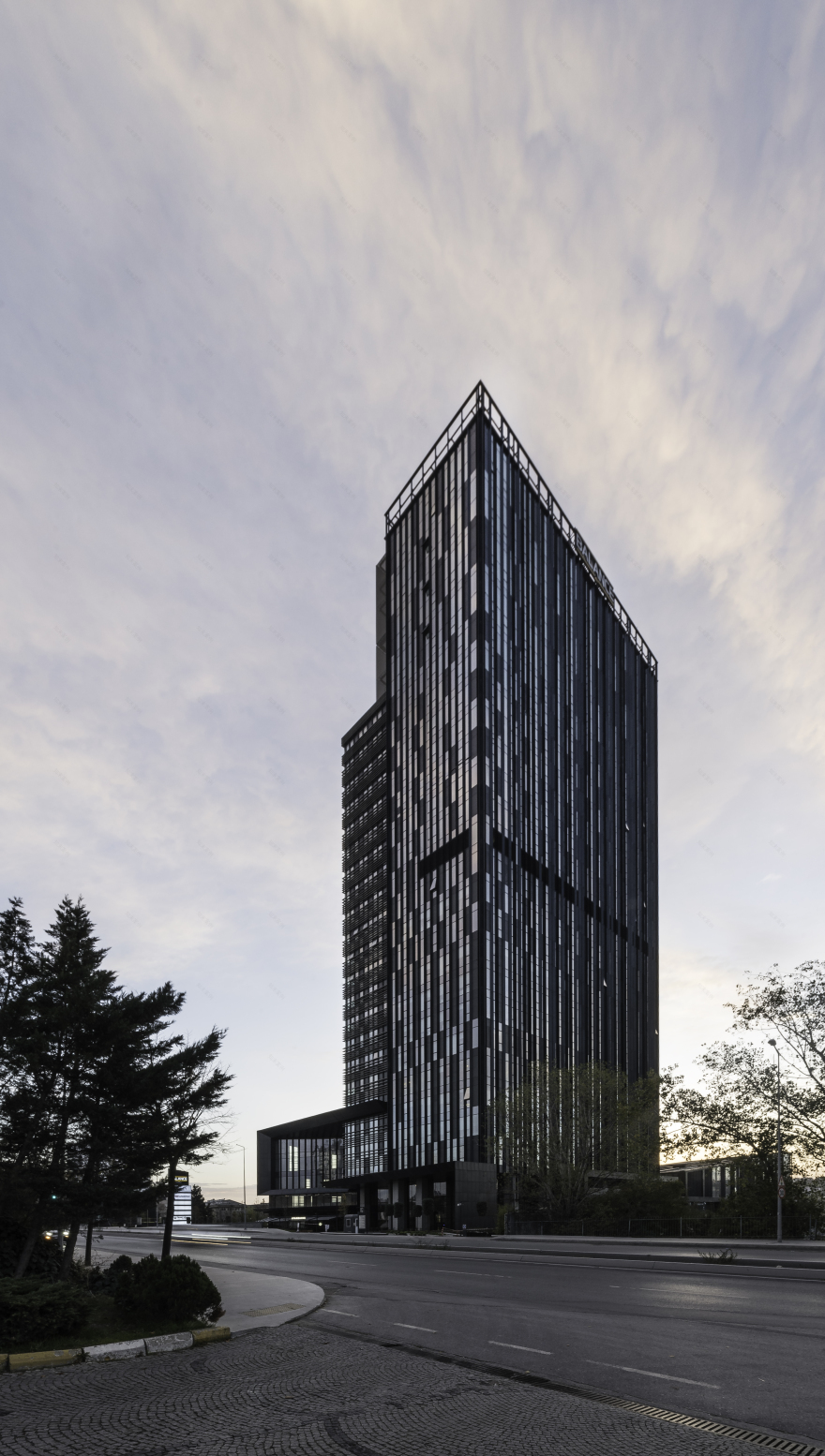 平衡街区设计,打造活力商业中心-14