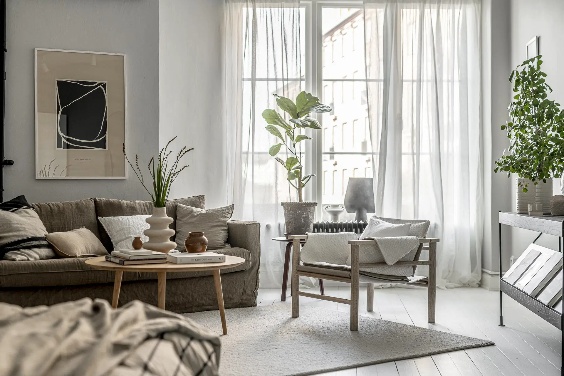 瑞典 50m2 豪华工作室，独特的分离式厨房设计-2