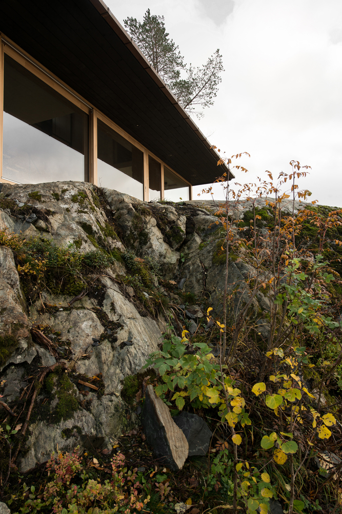 挪威 Rones 小木屋 | 混凝土与木头的和谐共生-29