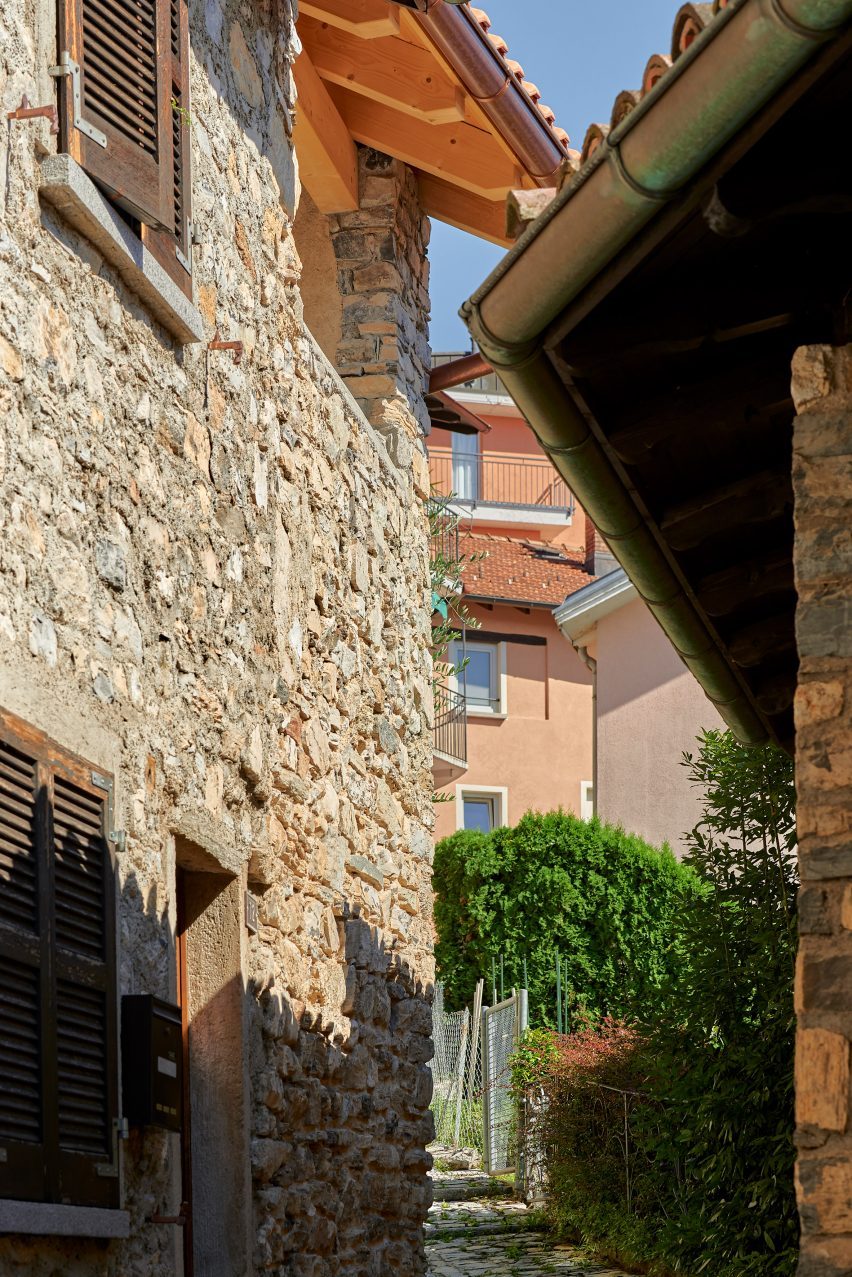 瑞士乡村小屋翻新丨Sassi 建筑事务所-3