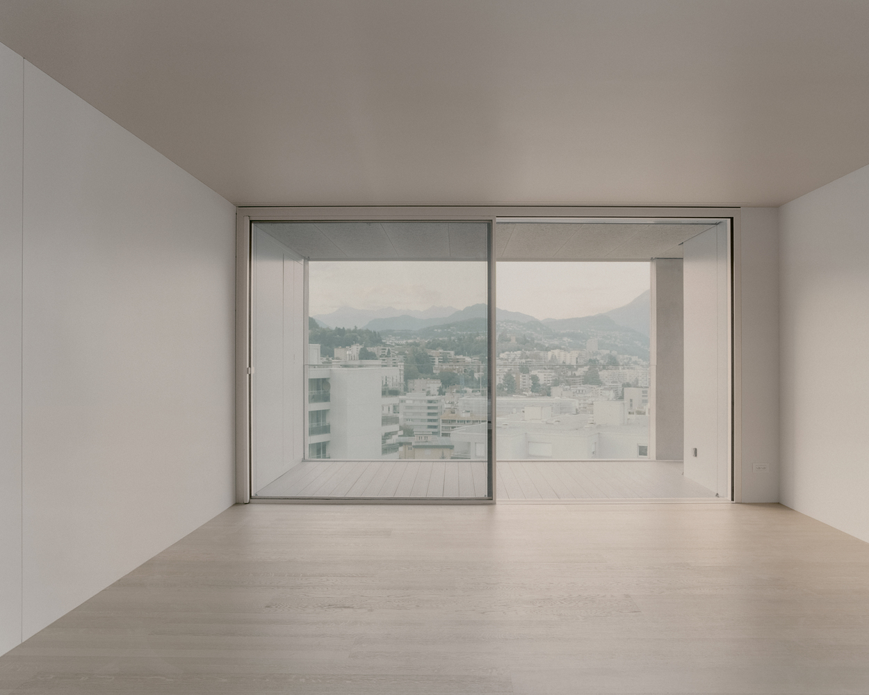 瑞士湖边网格建筑丨DF_DC-24