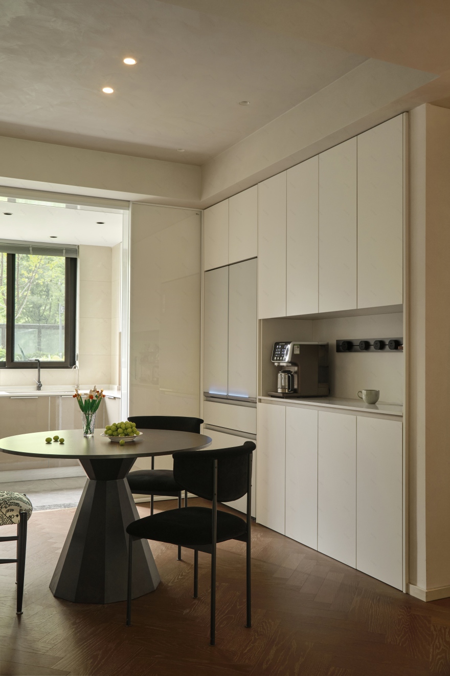 115㎡ 木色流光丨中国南京丨LAB-36