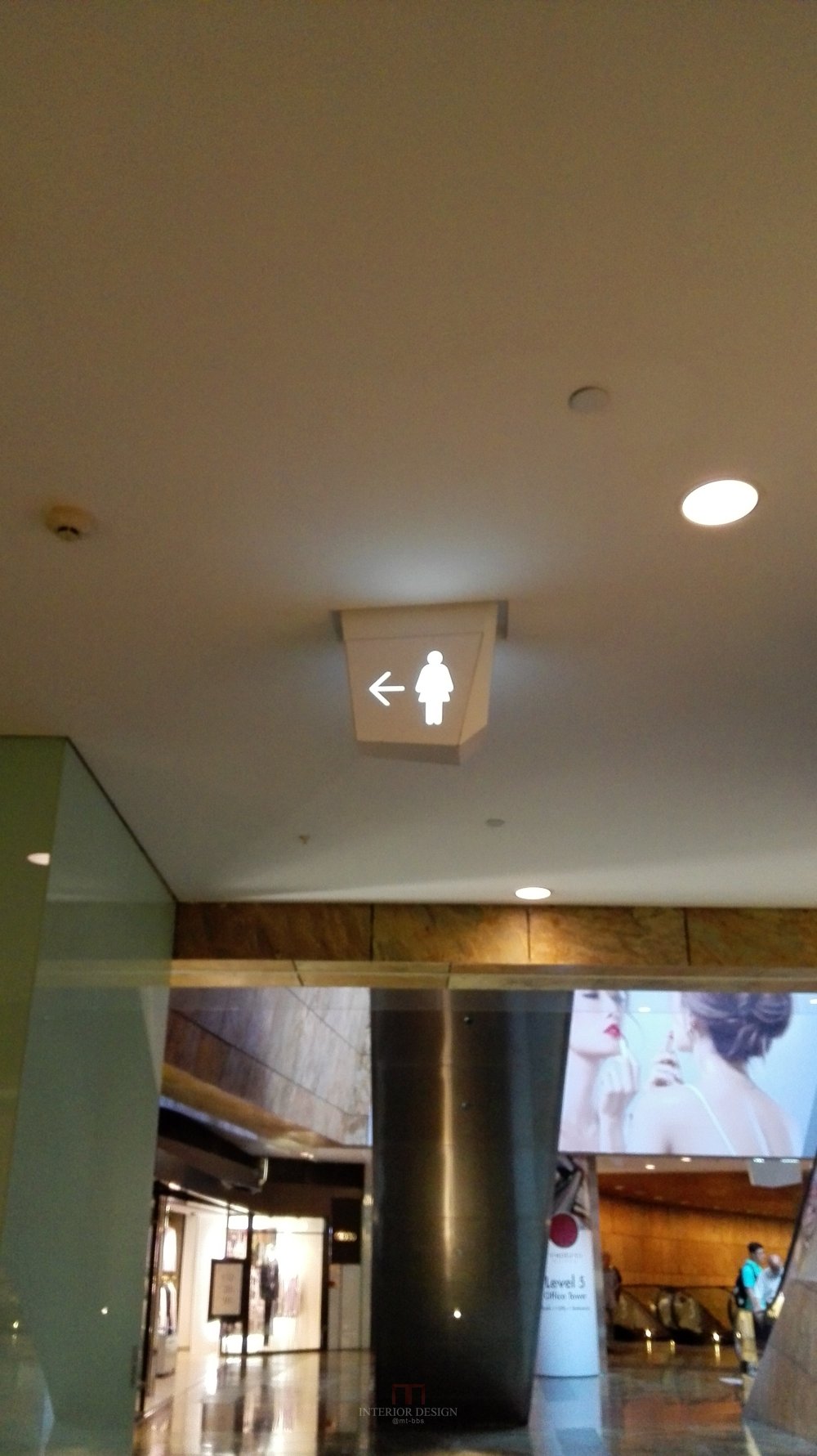 北京某知名设计师打造的前卫家居空间-8