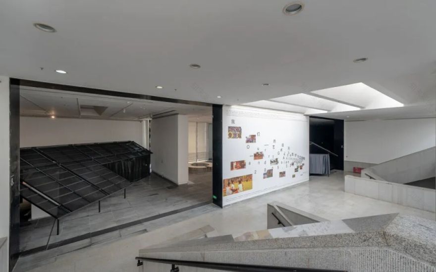 屋顶聚落|“我们的目光:艺术、人类学与亚洲映像”空间展陈设计-17