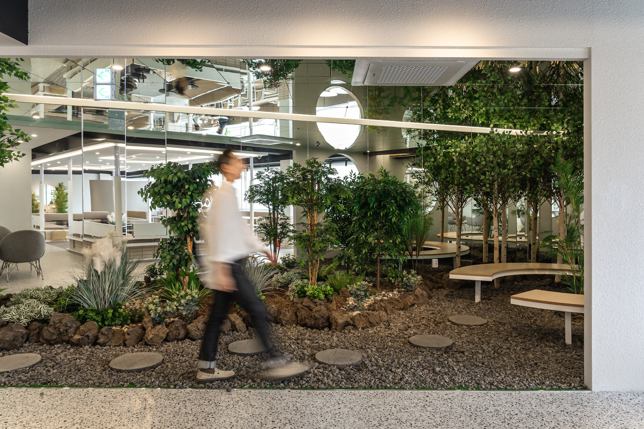 70 平现代简约咖啡厅，点睛之笔的室内设计-9