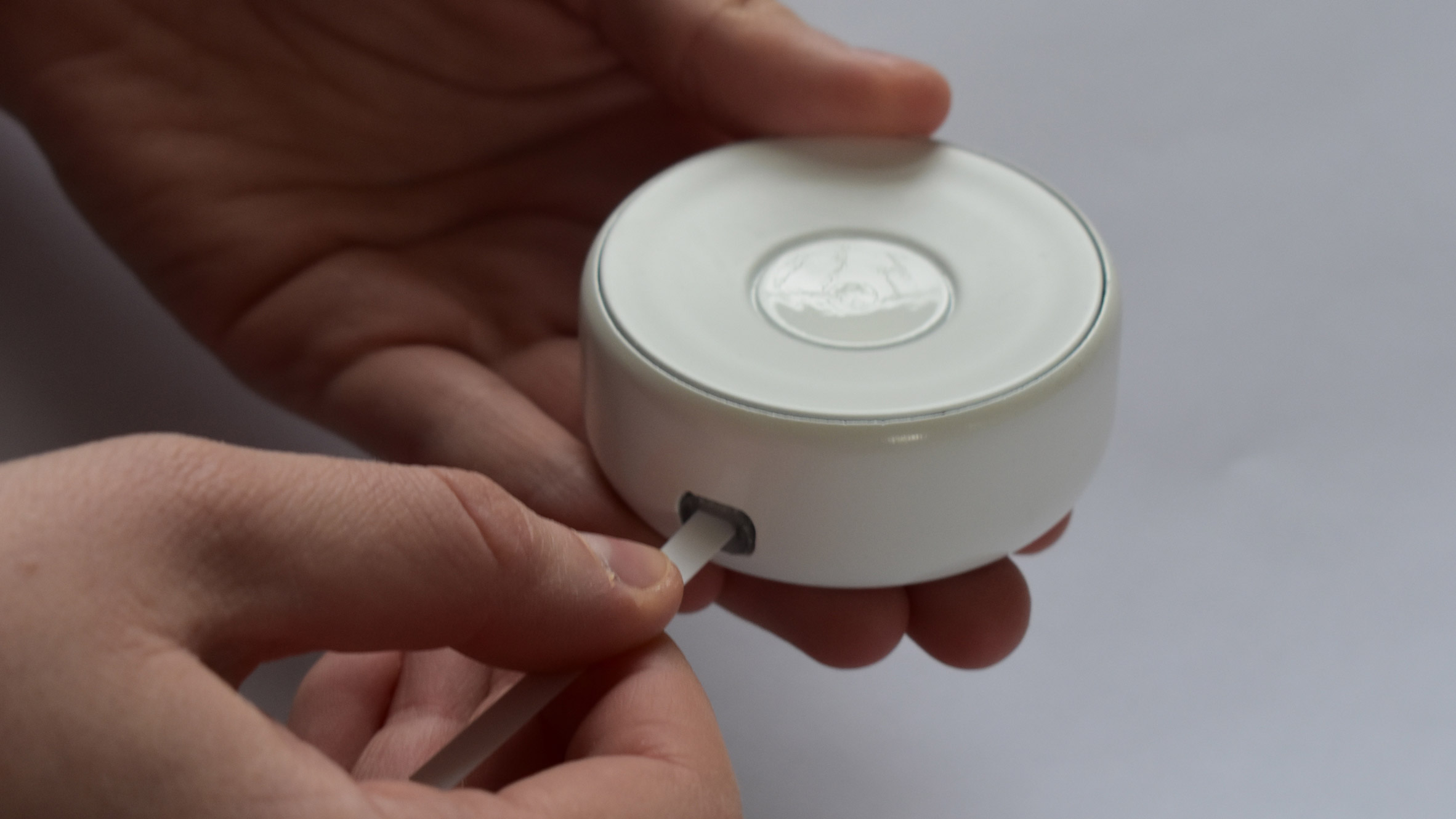 Pocket-sized Ally device tests for food allergens in restaurant meals-0