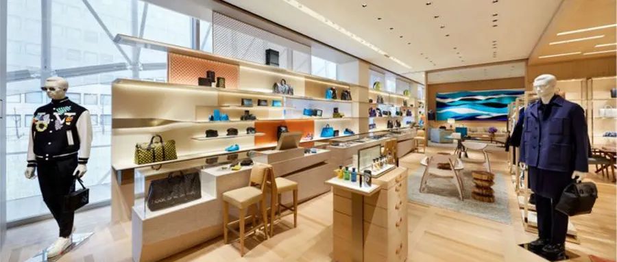路易威登(Louis Vuitton)时装Soho快闪店设计-32