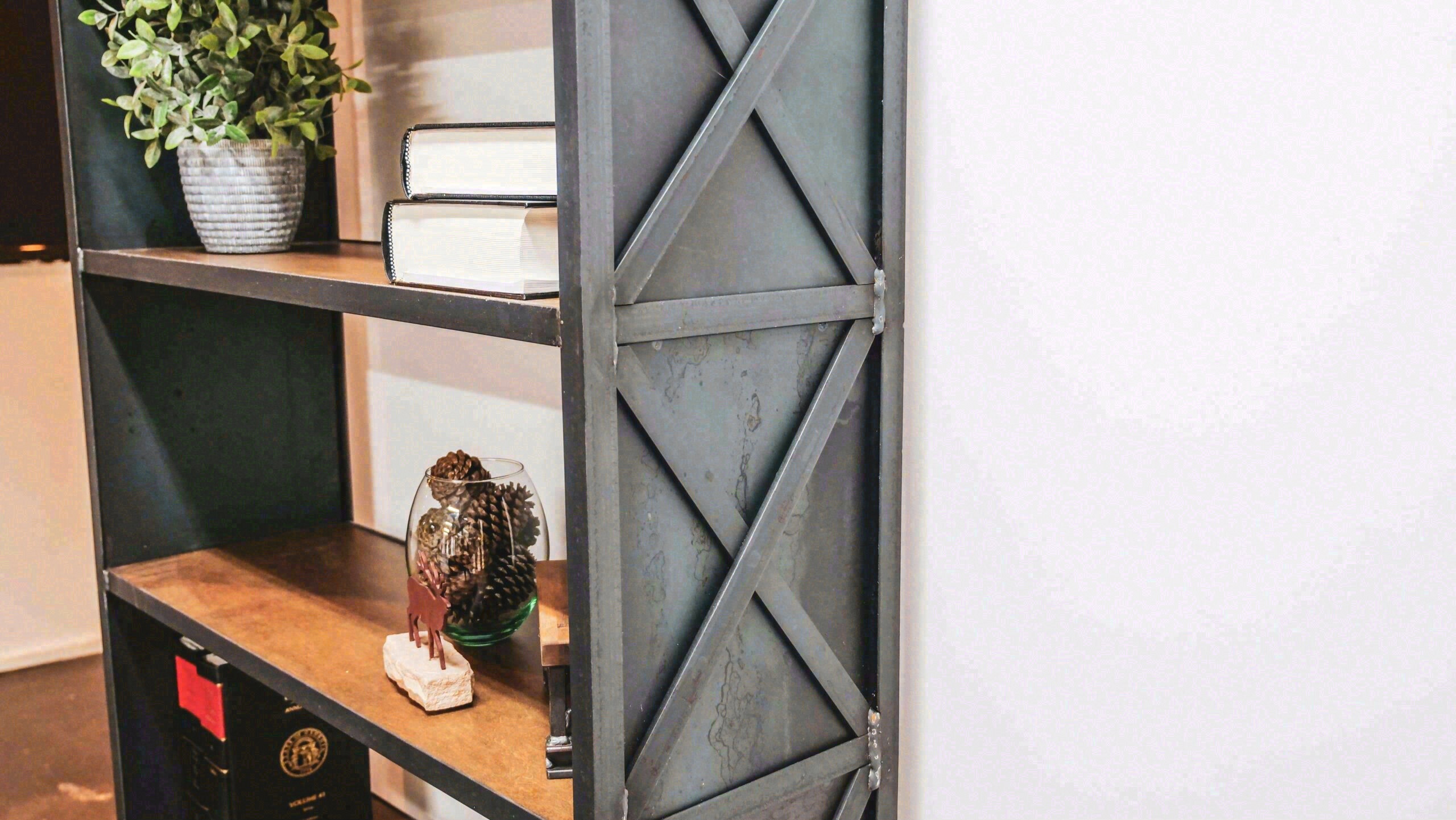 IA Podium/Lectern | Iron Age Office-40