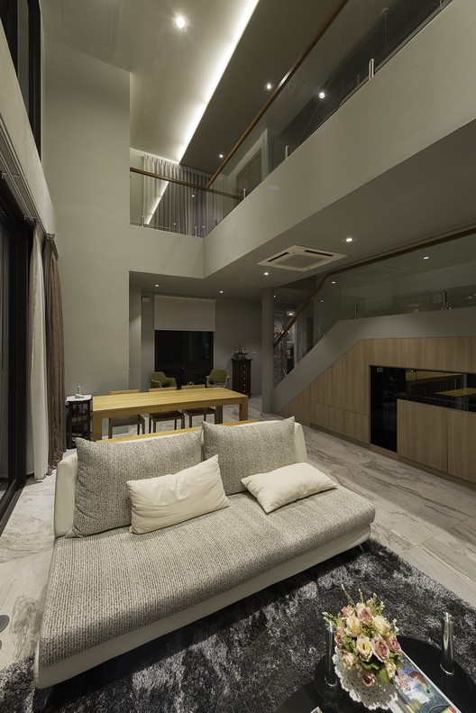 Sukhumvit 50 House   DFAP Architect-14