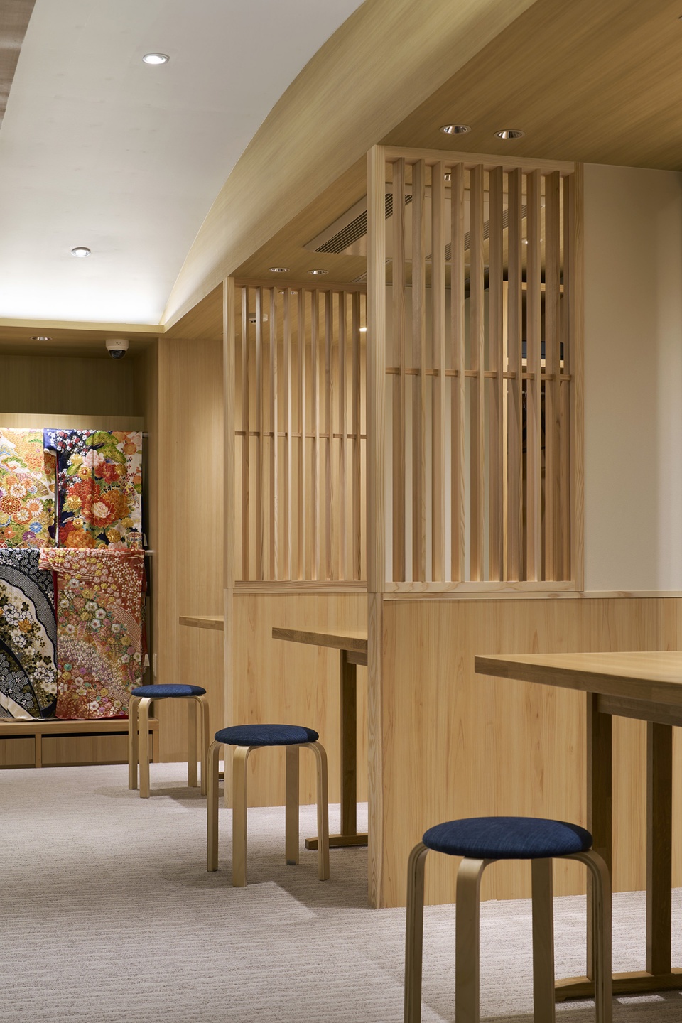 横滨丸昌一层销售区翻新设计 | 传统与现代的完美融合-41