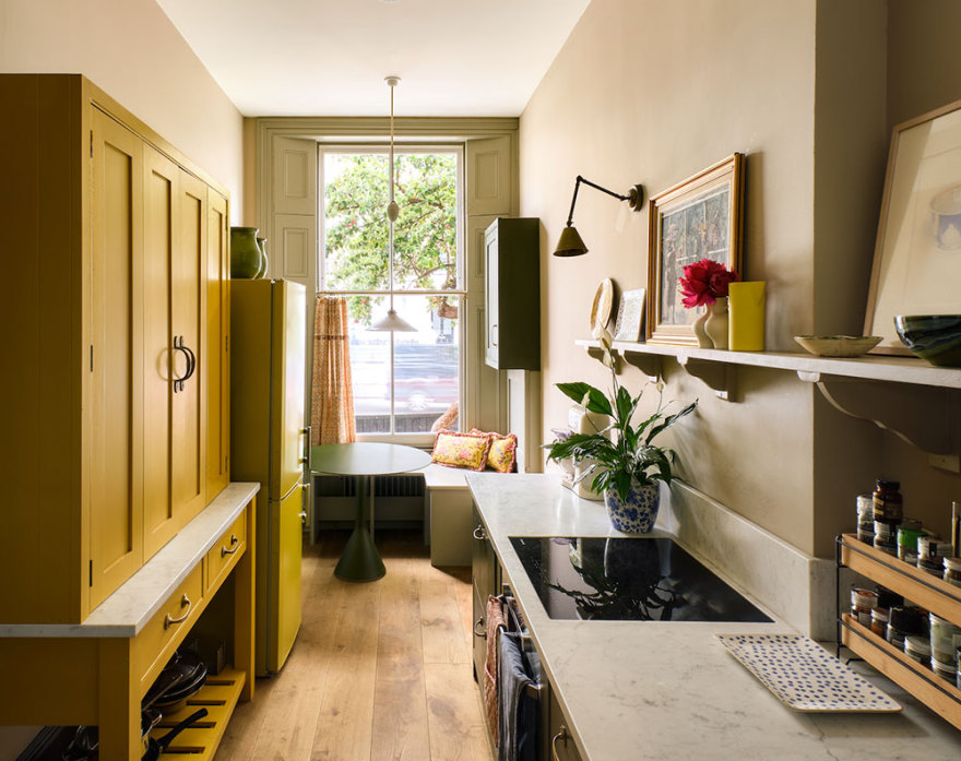 伦敦维克多利亚式公寓的鲜艳绿色设计-9