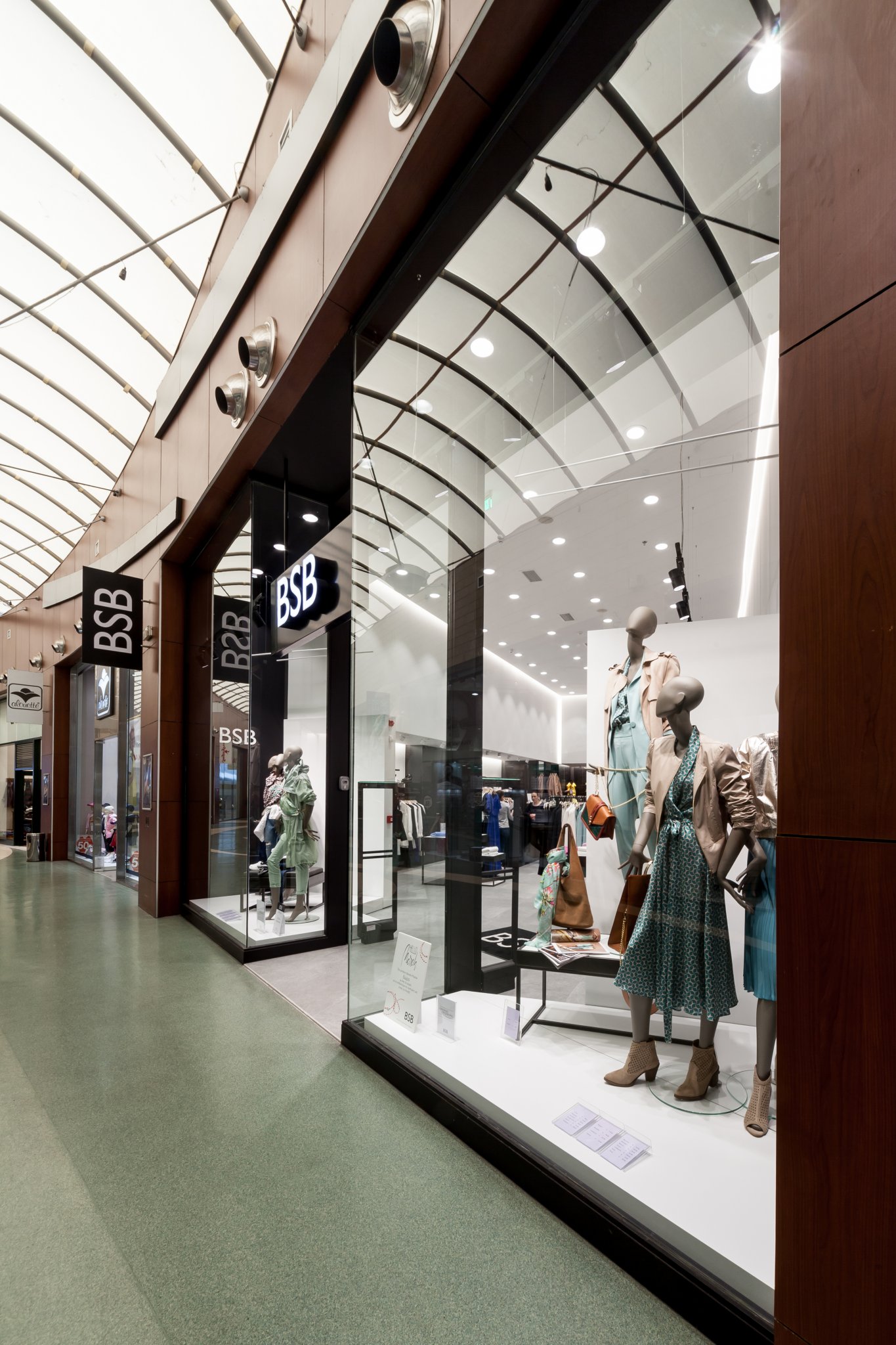 希腊 Avenue Mall 的 BSB 概念店丨希腊雅典丨Kordas Architects 建筑事务所-21