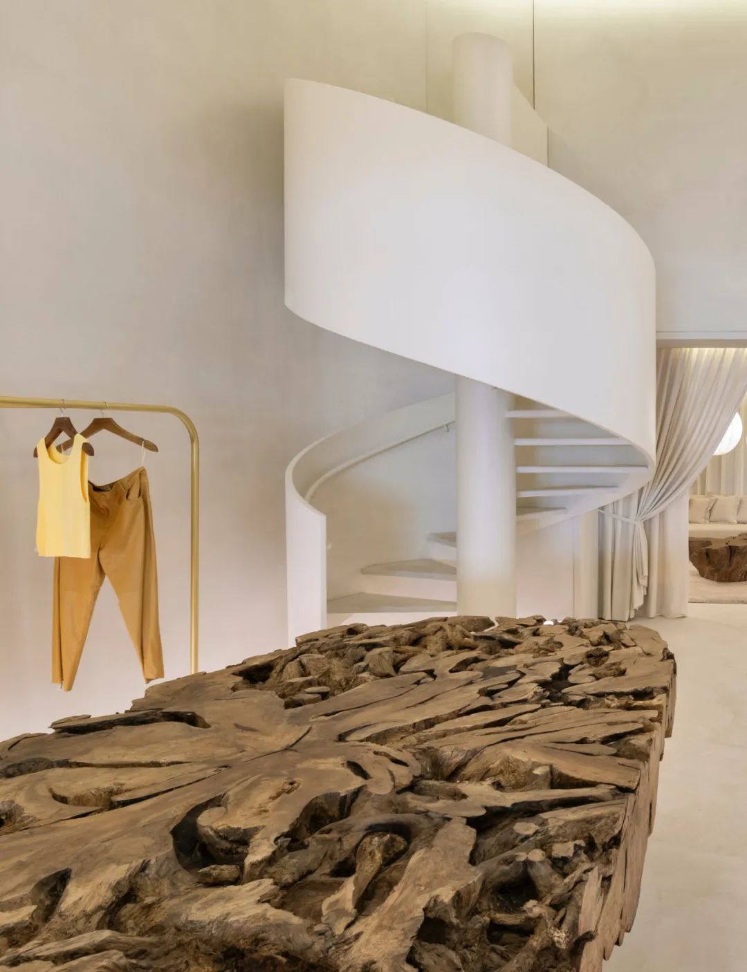 巴西BELO HORIZONTE 旗舰店丨Carolina Maluhy 经营的建筑工作室-13