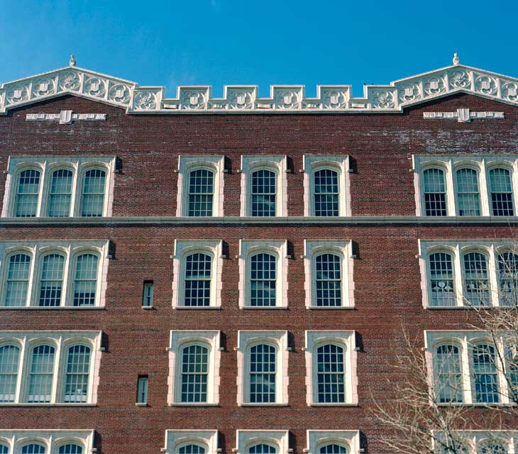 世纪老校的翻新重生 | 美国布朗克斯 Joseph R. Drake 公立学校 48 号楼-11